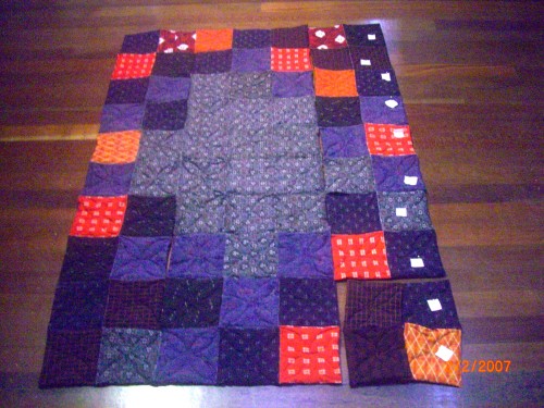 Back of quilt, it will be a very very warm quilt as there are 5 layers of fabric and the batting!!!!!