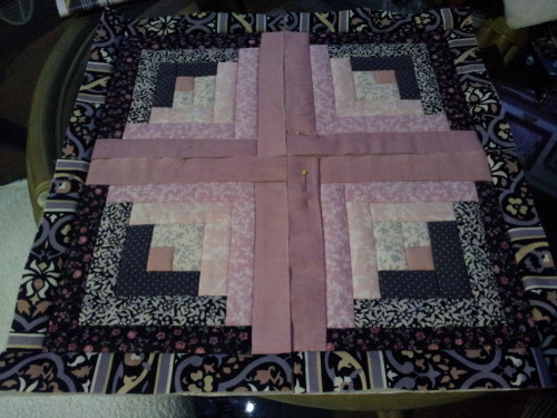 This is how I will start the centre but if I twist the blocks I get a dark look instead of the light soft pink look