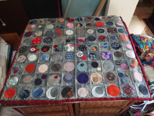 My first Quilty 365 Circle quilt sandwiched ready all most to qul