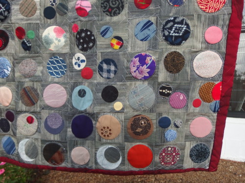 Close up of the sashiko quilting. 