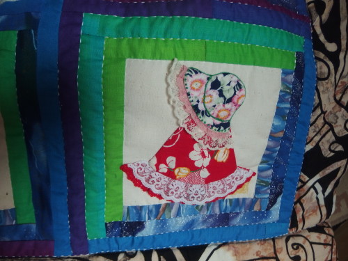 I made 32 of these Sunbonnet Sues for the friendship quilts none the same they were all different dresses and hats. 