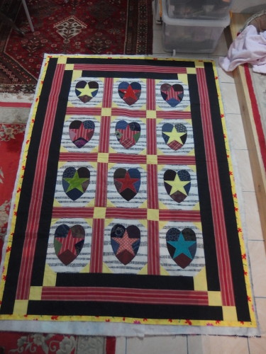 I made this quilt with a lady in USA 