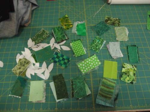 Last Wednesday avo I recieved a wee parcel for Prue with over 5o wee scraps of green fabrics to help me finsih making up my leaves for my wee square blocks for Secret Garden quilt how wonderful to ahve these lovely clean bright colours to give some more verity to those dear wee blocks 